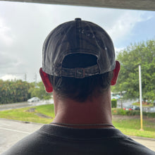 Load image into Gallery viewer, RETRO CAMO HAT
